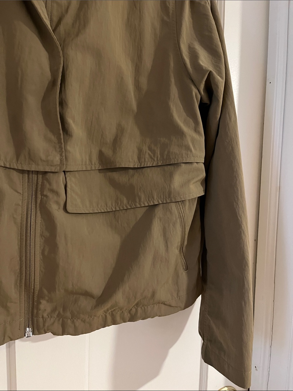 Like new Lululemon Always Effortless Jacket
Size 8 in color: artifact - Picture 5 of 15